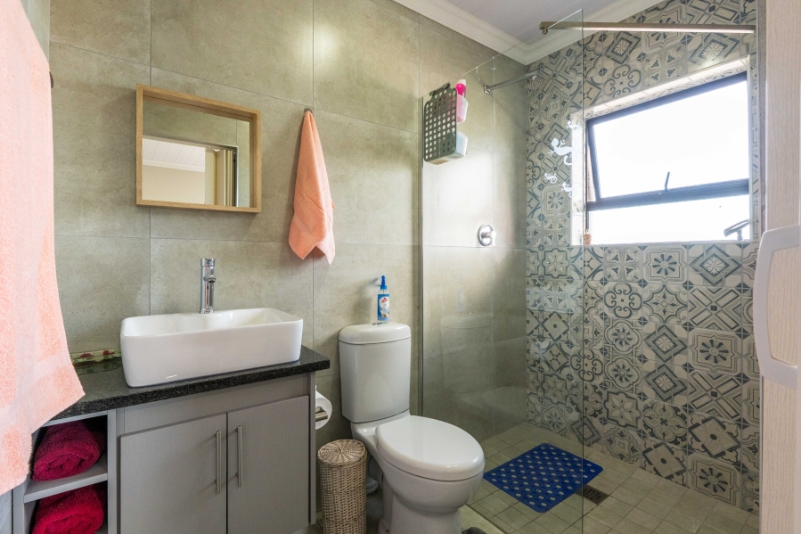 4 Bedroom Property for Sale in Seemeeu Park Western Cape